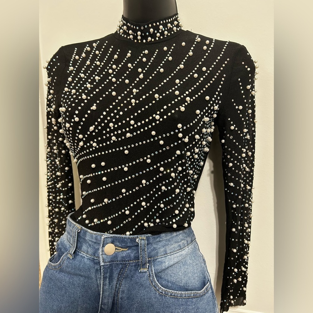 Windsor Elegant Black Pearl Bodysuit - Picture 7 of 7